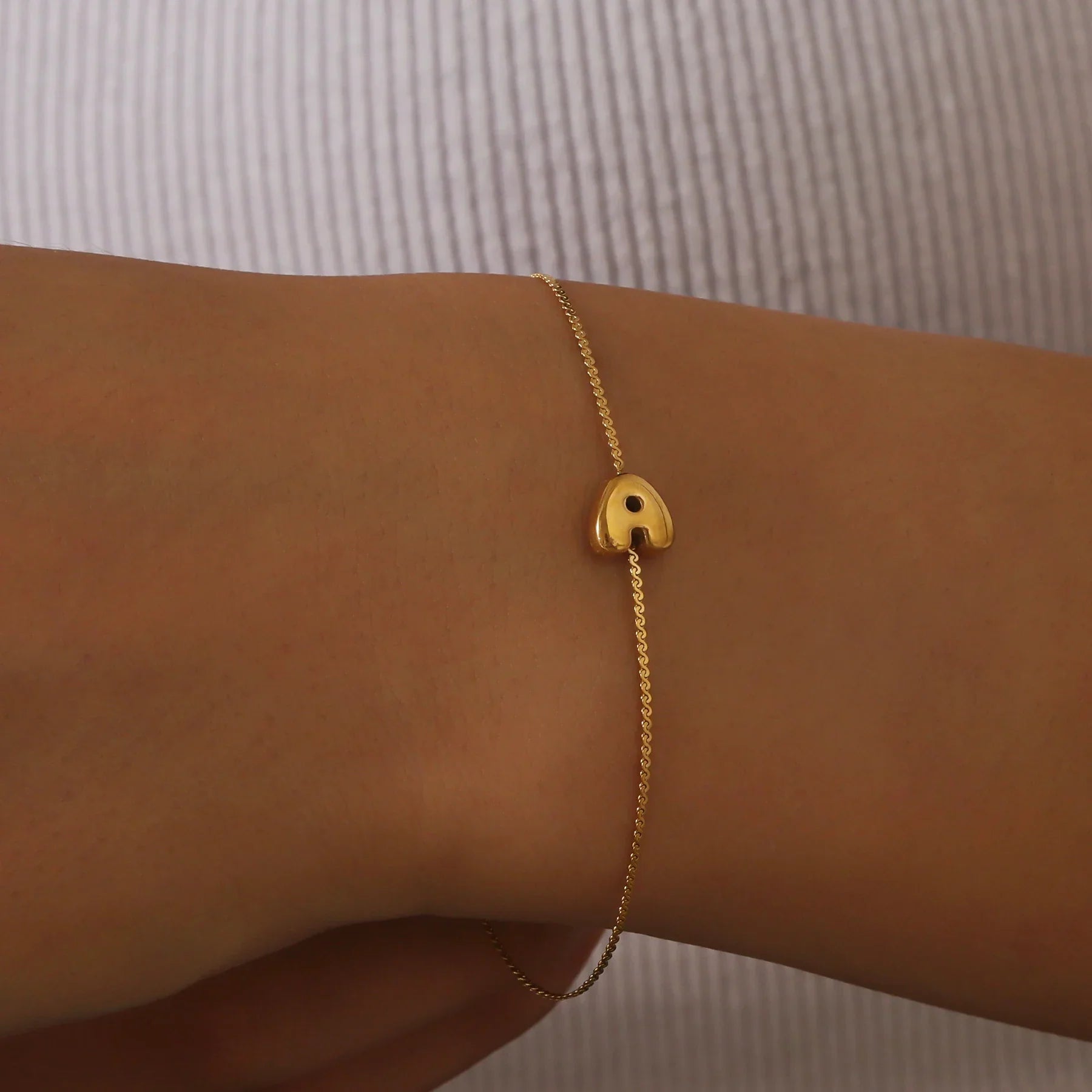 Maliben | Dainty Bubble Letter Initial Bracelet