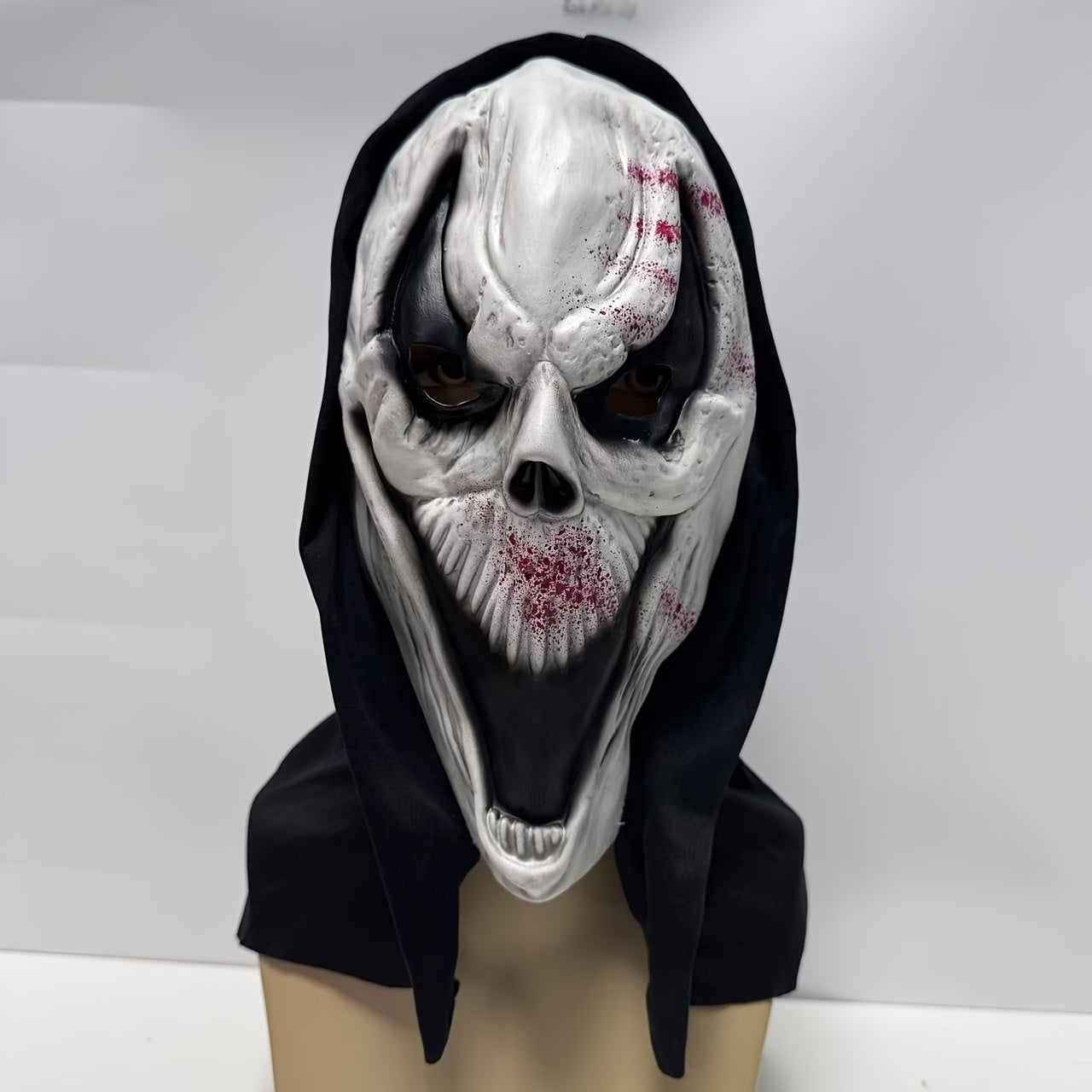 Maliben | Skull Mask | Full Head Halloween Mask | Bloody Horror Look | With Hood