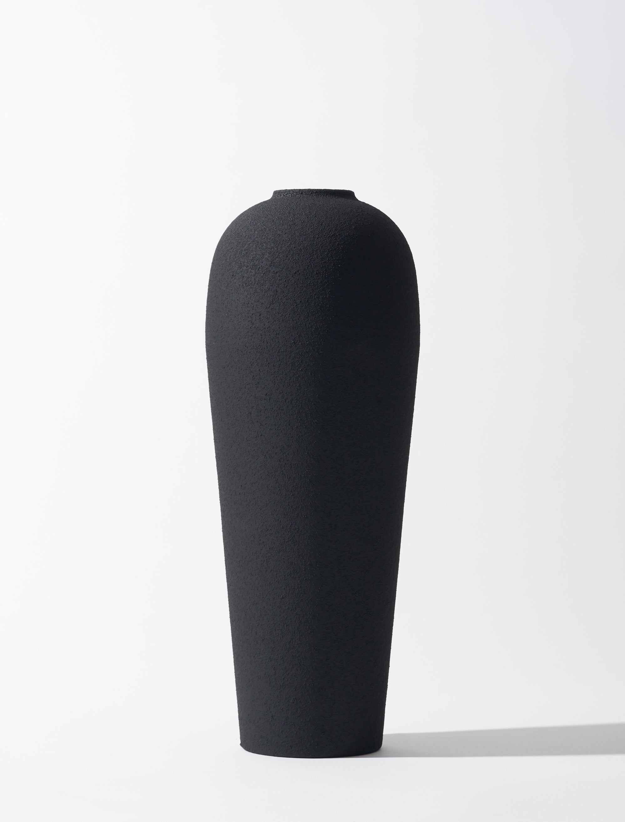 Maliben | Lola Vase - Structured Black