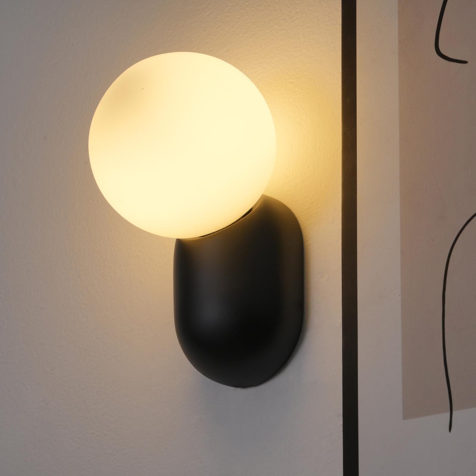 Maliben | Chicglow ResIn Wall Lamp – Elegance And Energy Efficiency in One