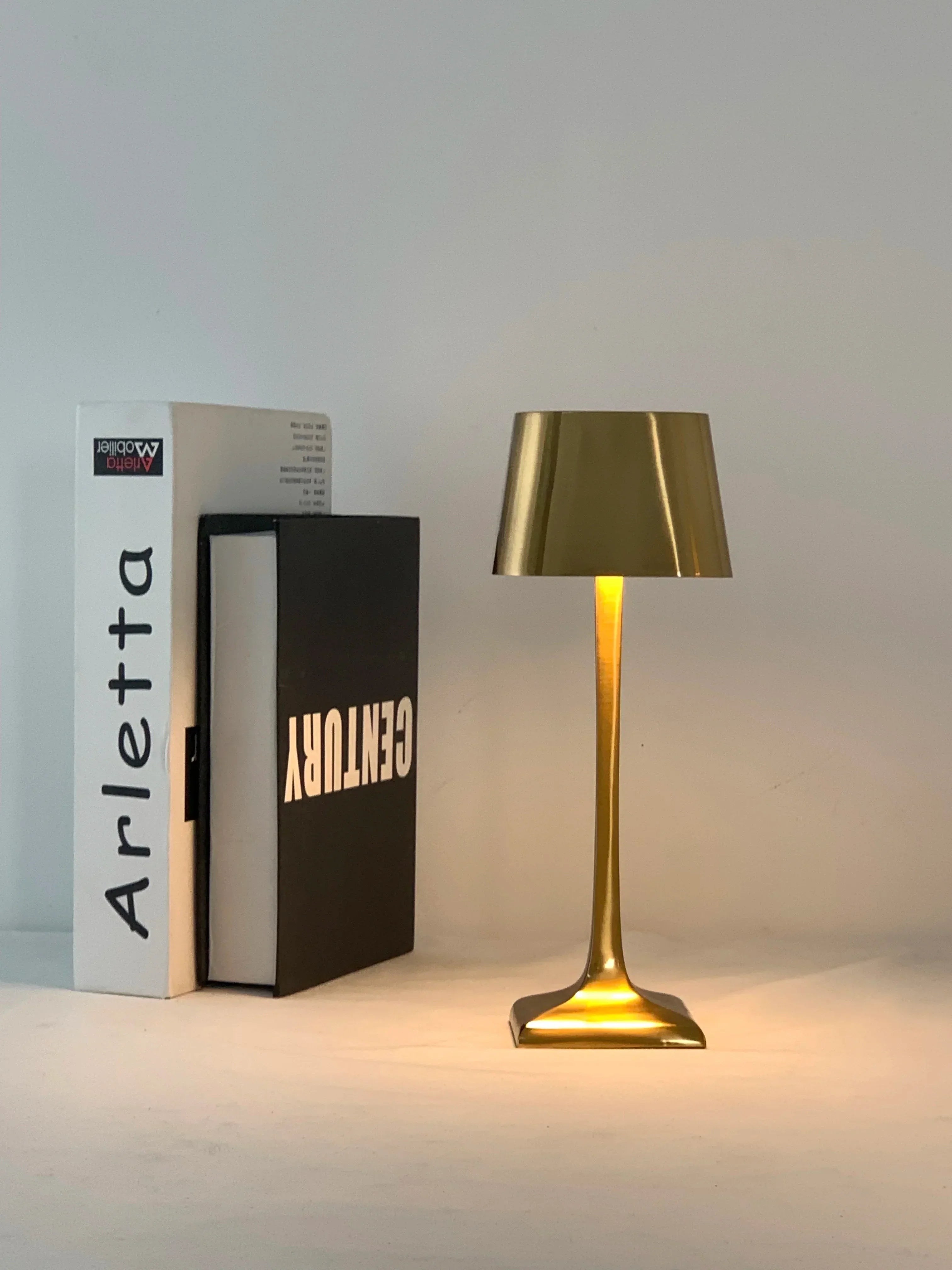 Maliben | Seraphine Lumière - Wireless Rechargeable Led Usb Square Table Lamp