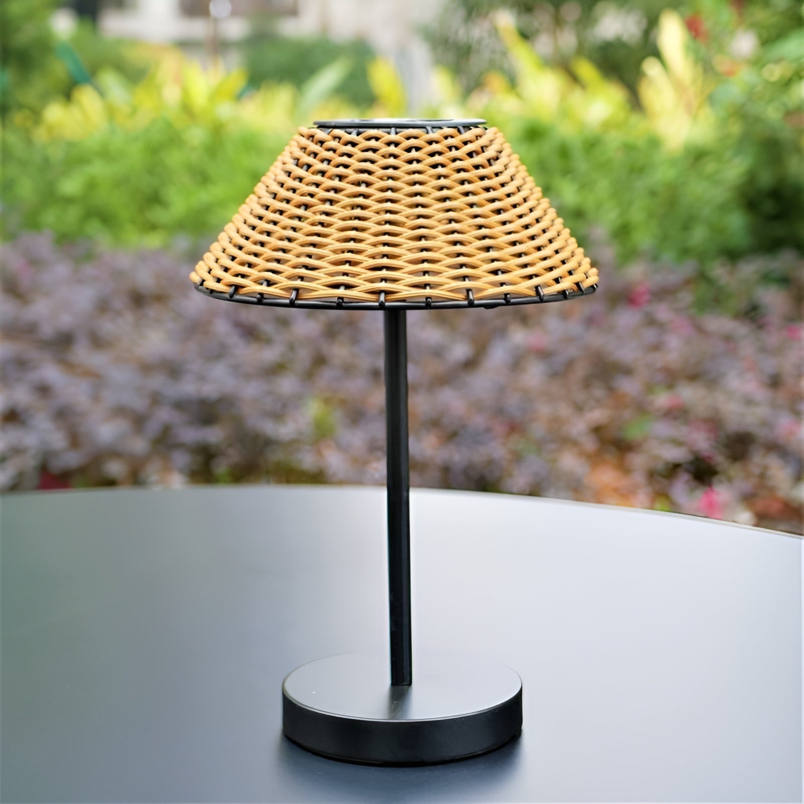 Maliben | Elegant Gardenwoven Solar Table Lamp - Weather Resistant & Energy Efficient