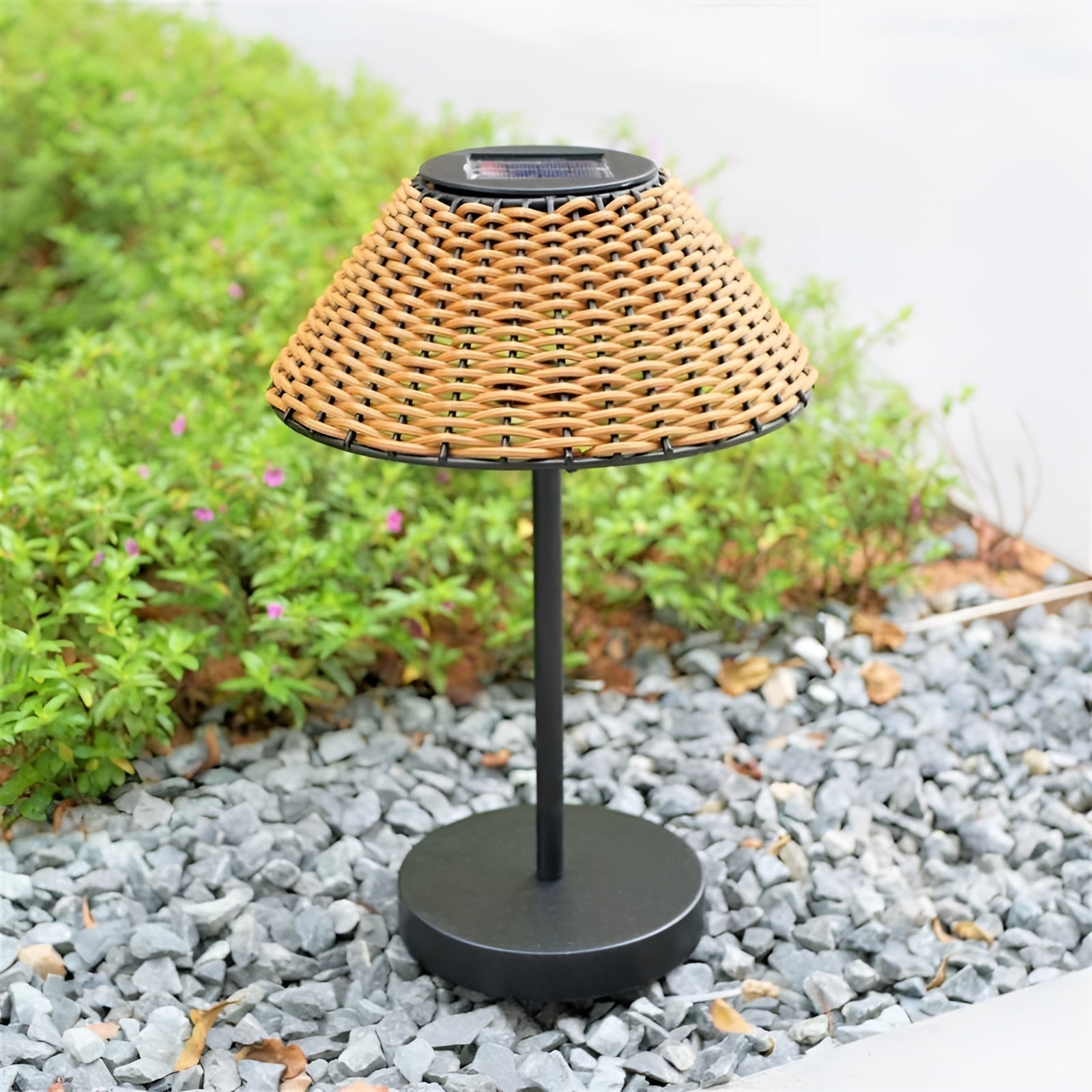 Maliben | Elegant Gardenwoven Solar Table Lamp - Weather Resistant & Energy Efficient