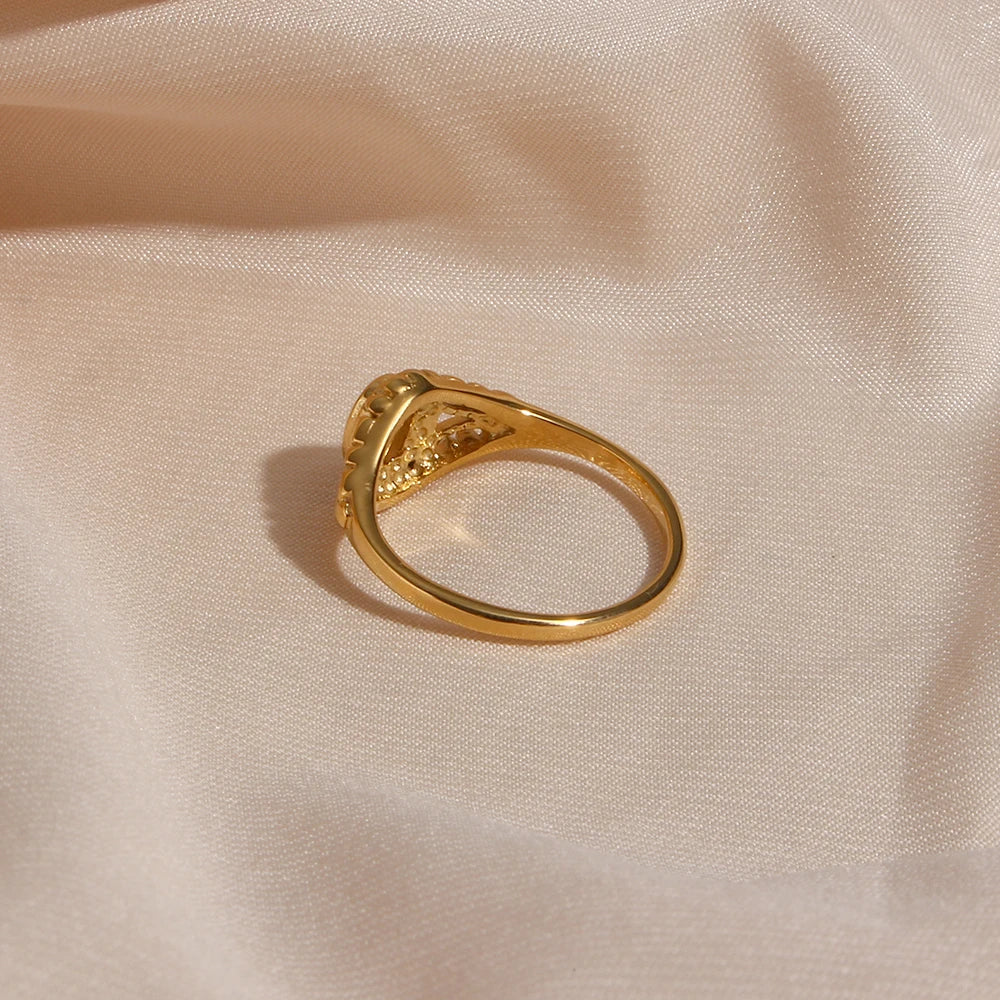 Maliben | 18k Vintage Inspired Pearl Ring