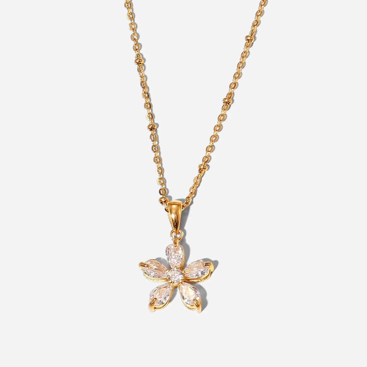Maliben | 18k Diamond Five Petal Flower Necklace