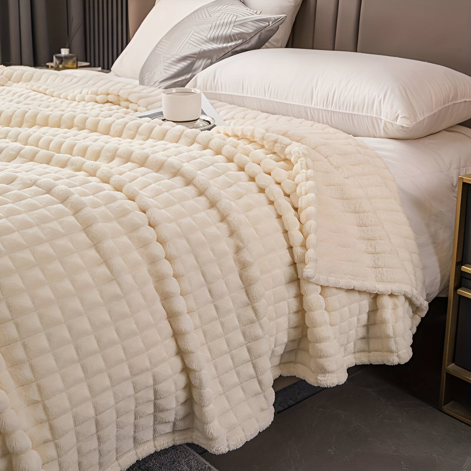 Maliben EliteWave Plaid - Ultrafluffy structured coral fleece blanket