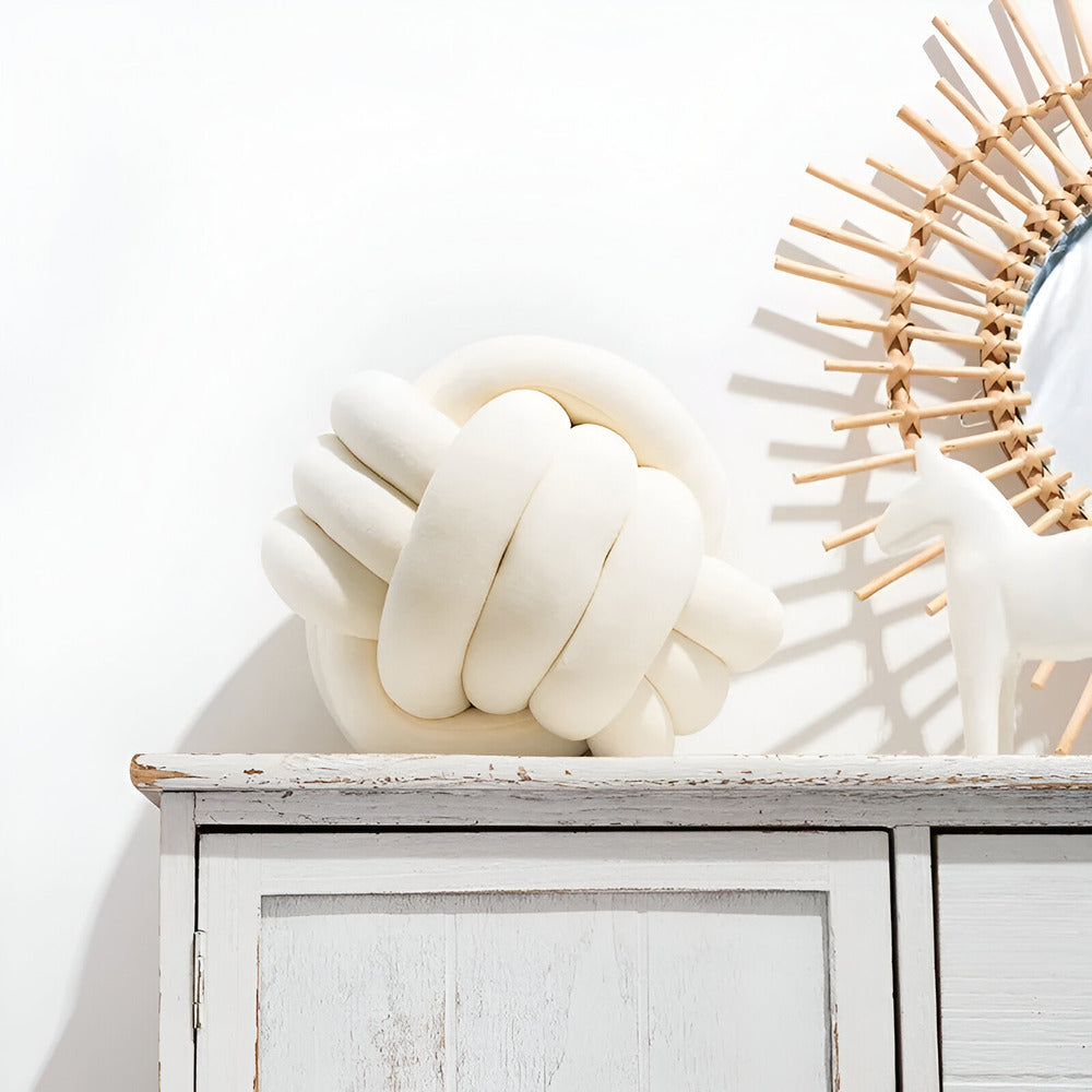 Maliben | Handmade Knotted Round Decorative Pillow
