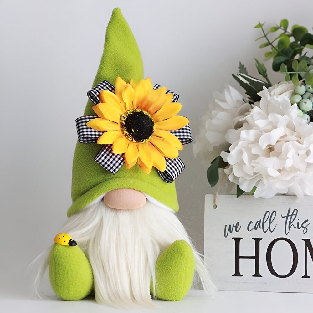 Maliben | Cute Handmade Gnome Figure With Yellow Sunflower