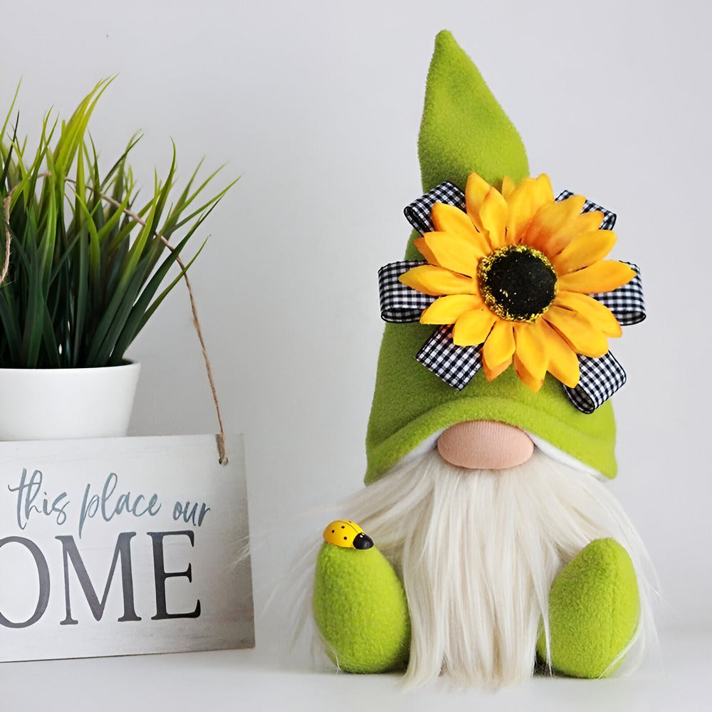 Maliben | Cute Handmade Gnome Figure With Yellow Sunflower