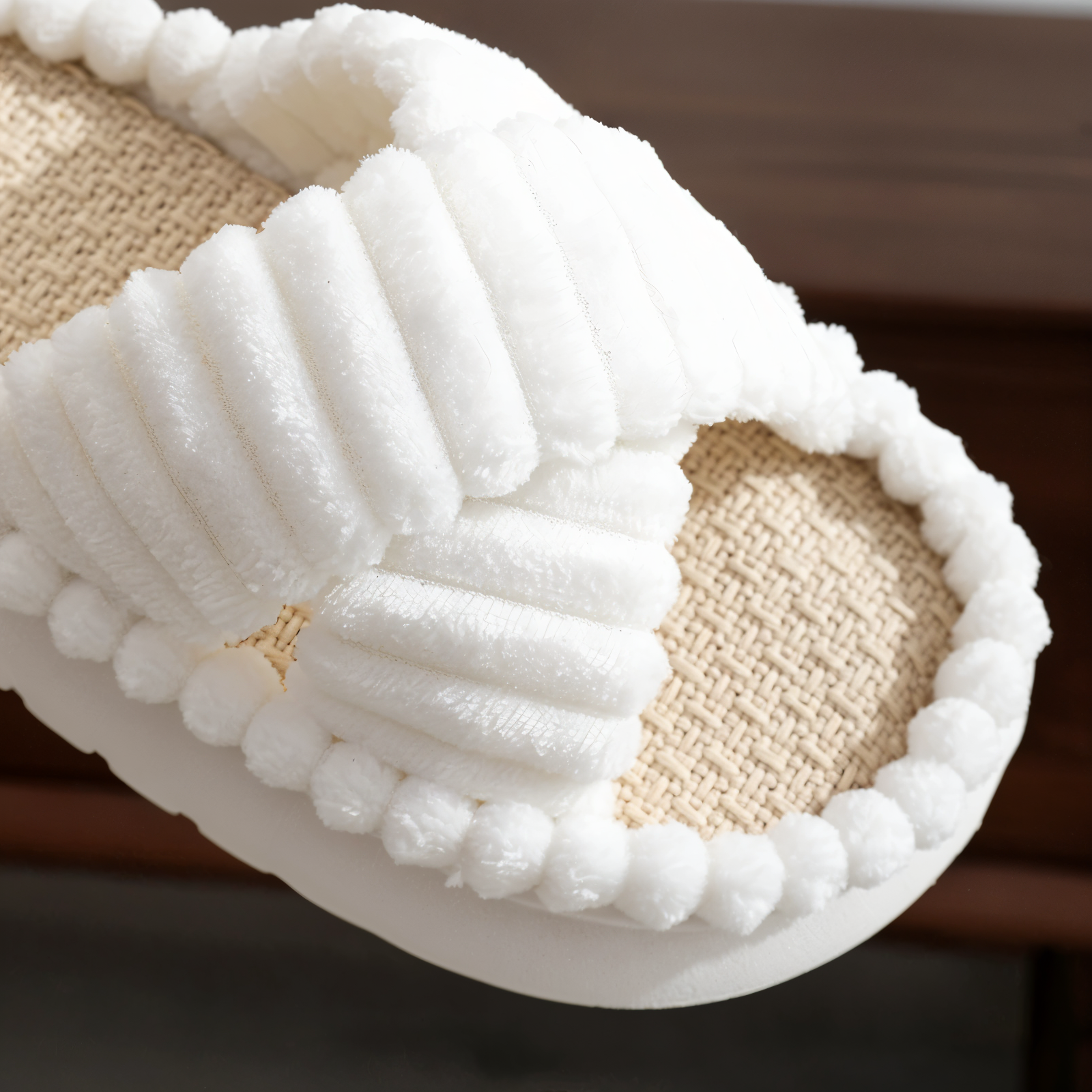 Maliben | Sofie - Lined slippers made of plush with cross band