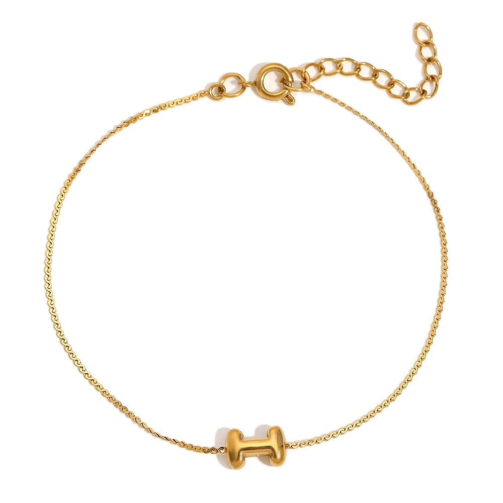 Maliben | Dainty Bubble Letter Initial Bracelet