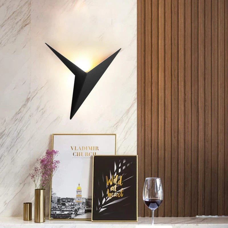 Maliben | Trigon Wall Light
