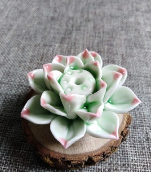 Maliben | Lotus Flower Incense Holder | Stylish Design