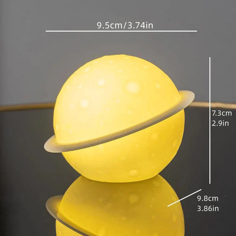 Maliben | Astrolume Astronaut Sculpture With Planet Night Light | Modern Decorative Highlight | Environmentally Friendly Pvc & Abs | 9.8 X 12.1 Cm