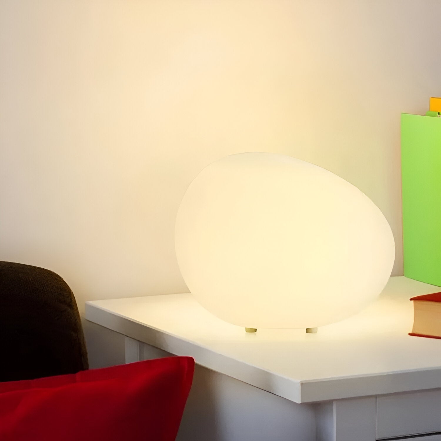 Maliben | Round Metal Table Lamp In Scandinavian Design
