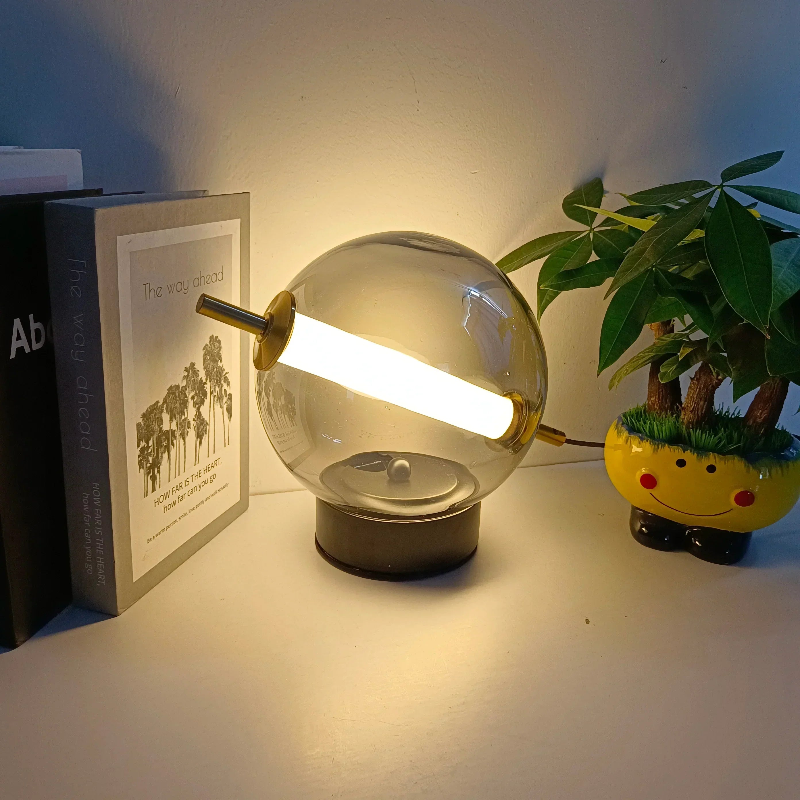 Maliben | Retro Glass Table Lamp With Warm Glow - Timeless Elegance