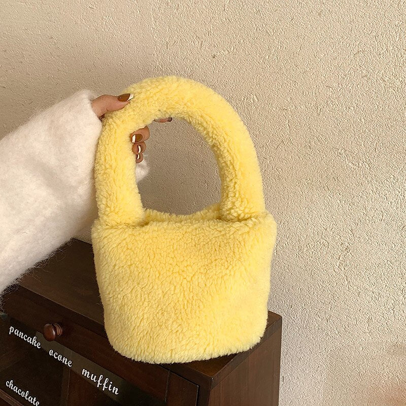 Maliben | Cuddly Plush Mini Bucket Bag