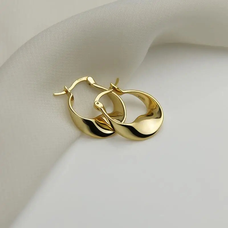 Maliben | Minimal Flattened Irregular Hoop Earrings