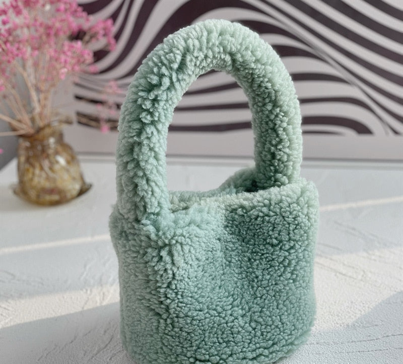 Maliben | Cuddly Plush Mini Bucket Bag