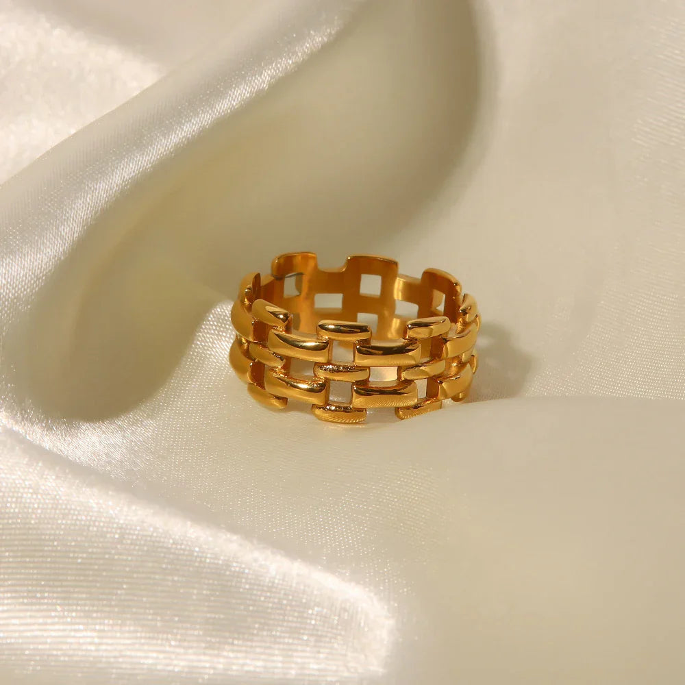 Maliben | 18k Rice Bead Ring