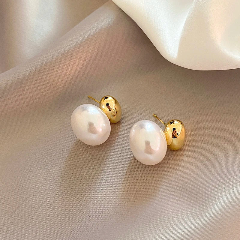 Maliben | Classy Gold Accented Pearl Stud Earrings