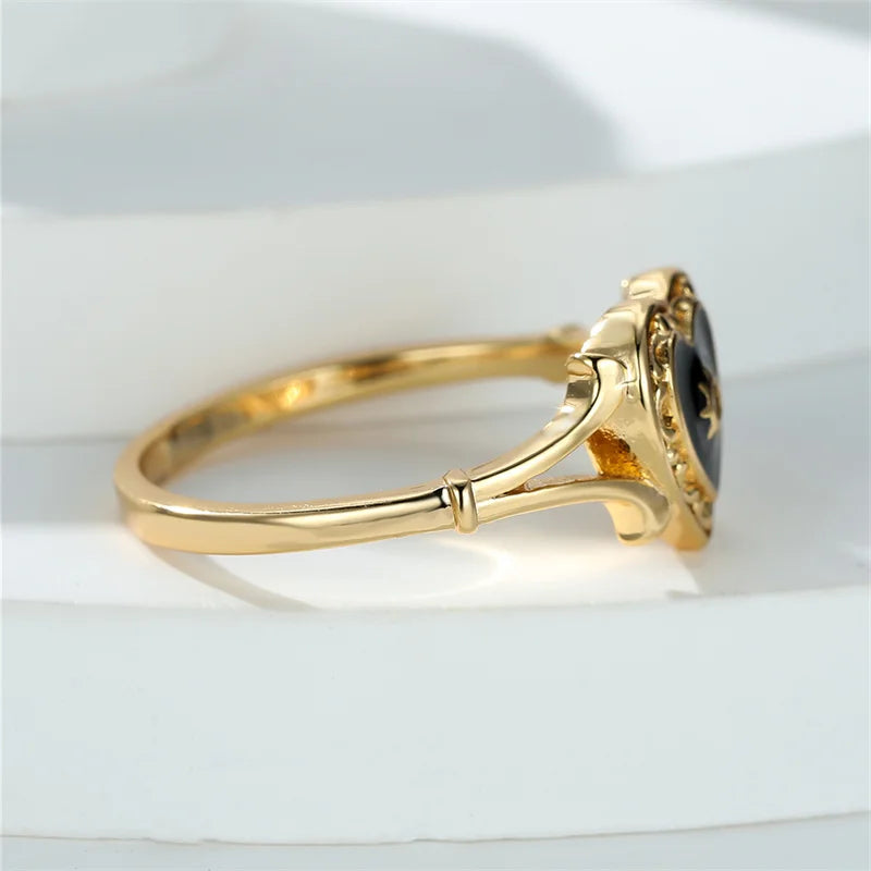 Maliben | Antique Inspired Heart Ring