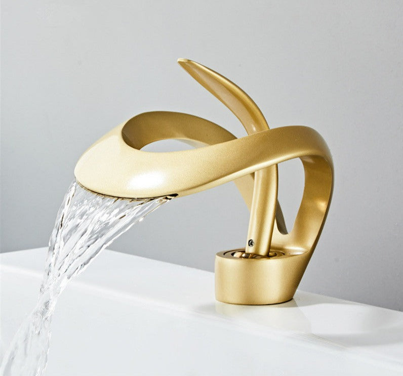 Maliben | Modern curved bathroom faucet