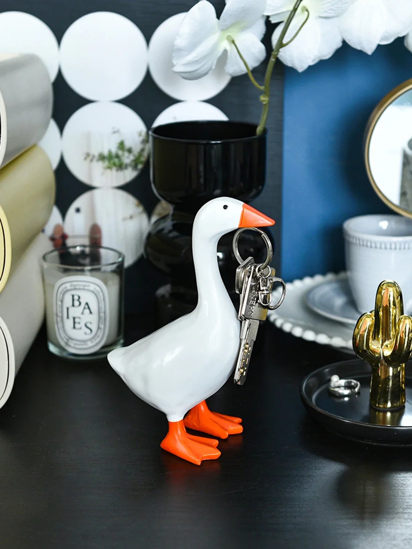 Maliben | Decorative Figure Goosemag | Magnetic Goose Key Holder | Resin Sculpture & Organizer
