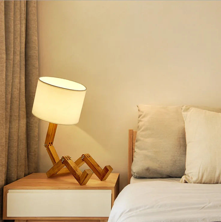 Maliben | Playful Robot Table Lamp - Made Of Sustainable Wood For Creative Spaces