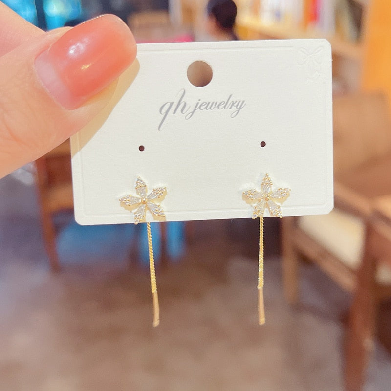 Maliben | Elegant Flower Long Chain Earrings