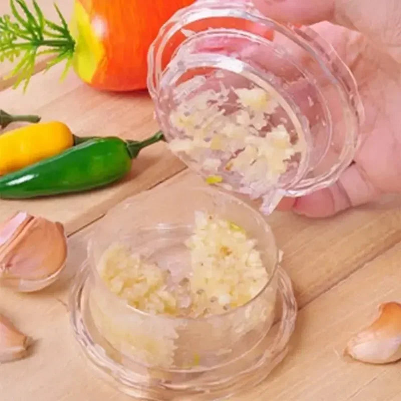Maliben | Twistico Garlic Chopper | Manual & Multifunctional | Compact & Practical | Ø 7.5 Cm