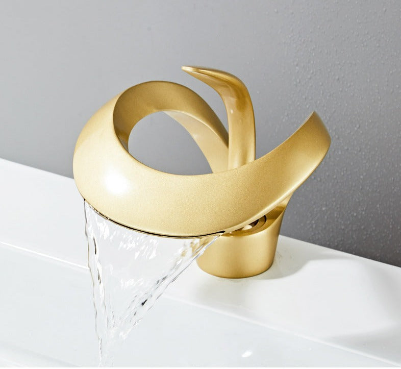 Maliben | Modern curved bathroom faucet