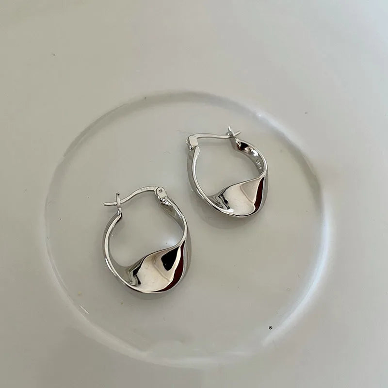 Maliben | Minimal Flattened Irregular Hoop Earrings