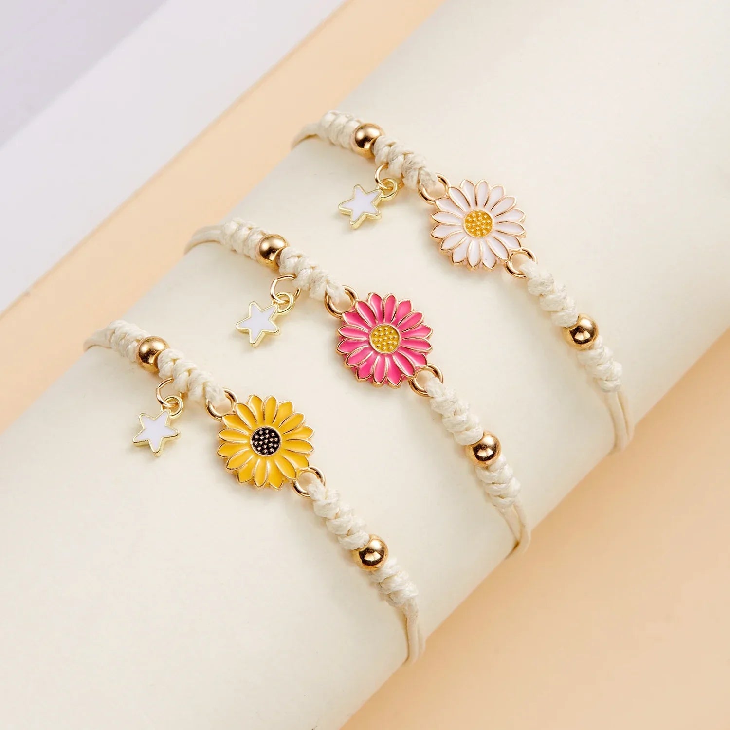 Maliben | Braided Feminine Flower Star Bracelet