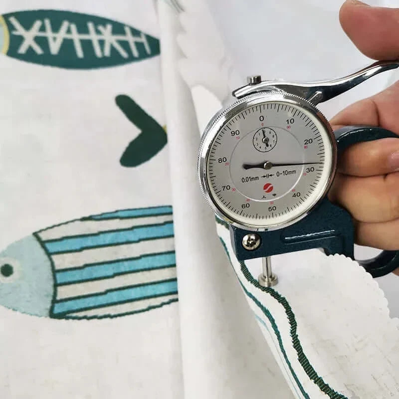 Maliben | Rectangular Stain-Resistant Tablecloth with Aquatic Design