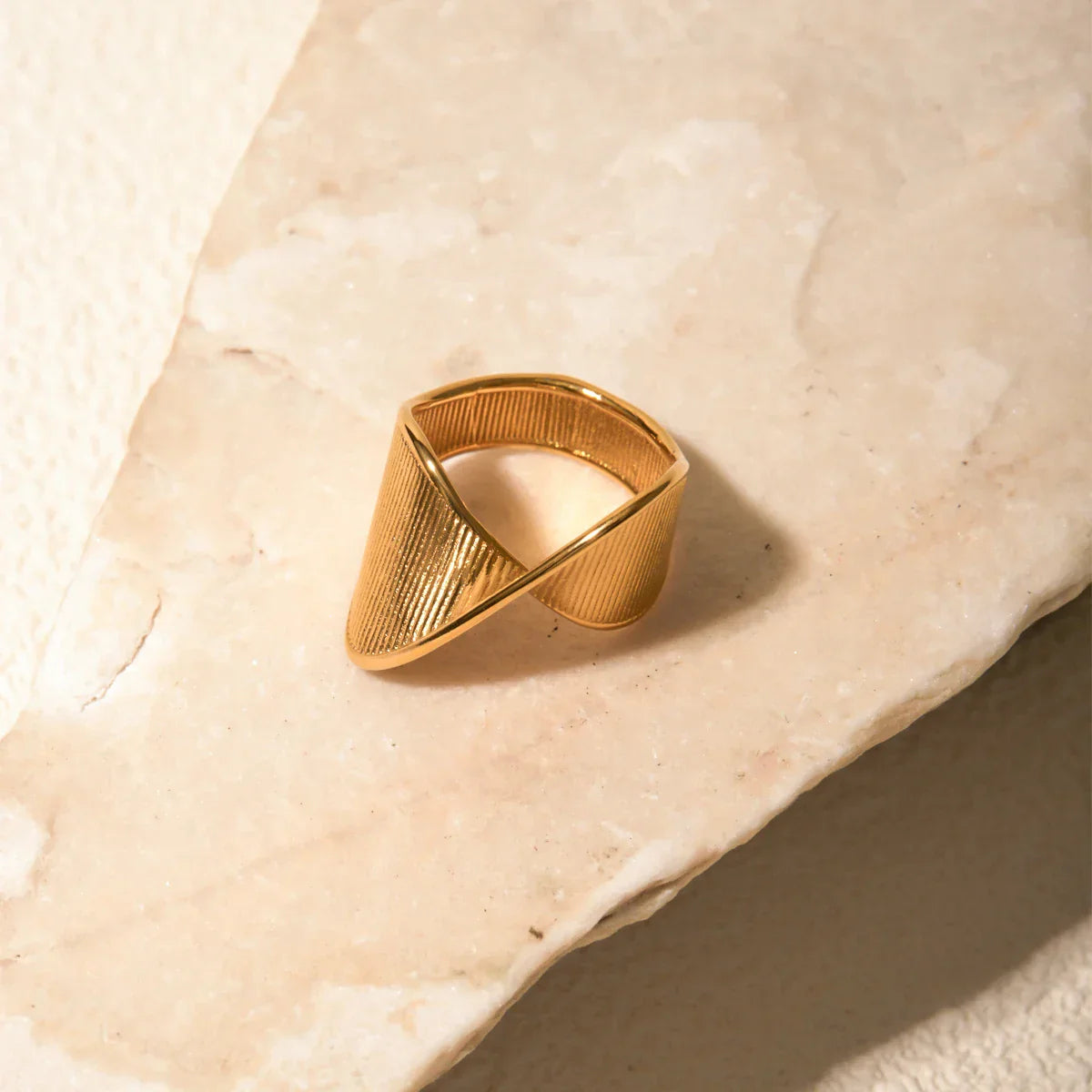 Maliben | Spiral Twist Textured Ring
