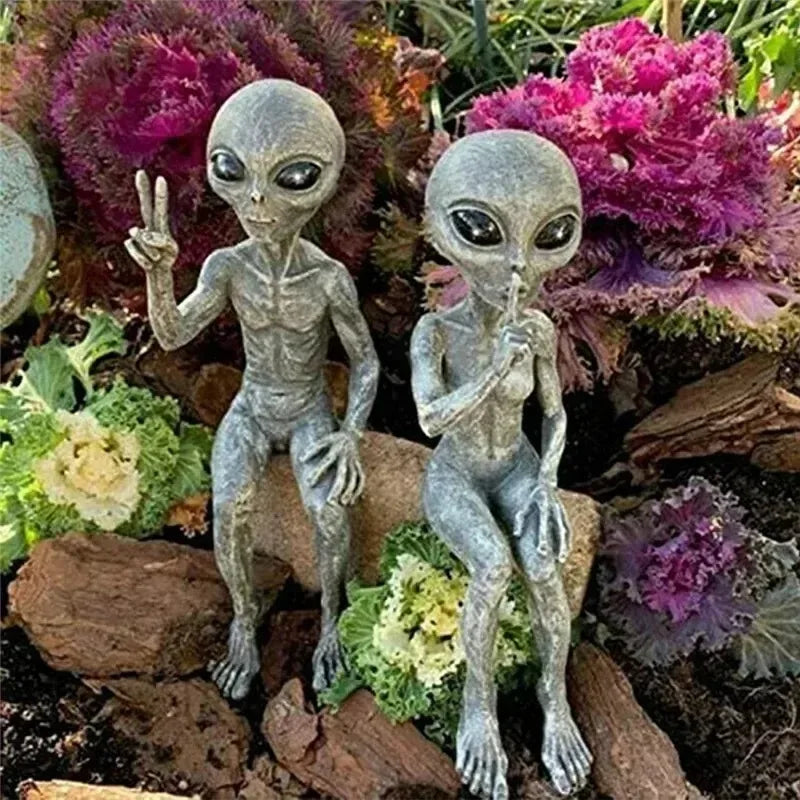Maliben | Alien Resin Statue Ufo Figurine For Garden Decoration