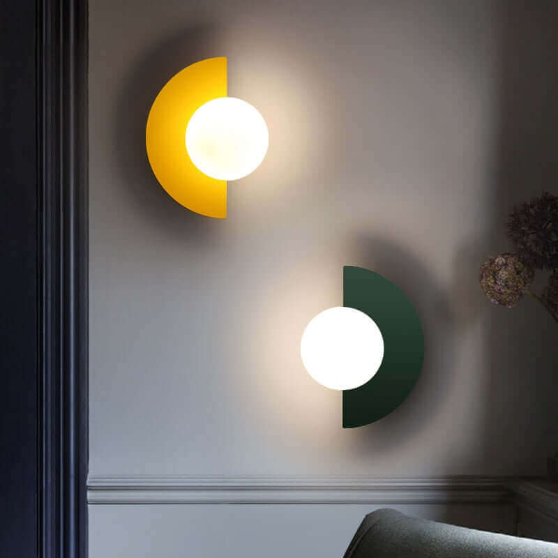 Maliben | Noorderlicht Charm - Halfmoon Wall Lamp Of Metal