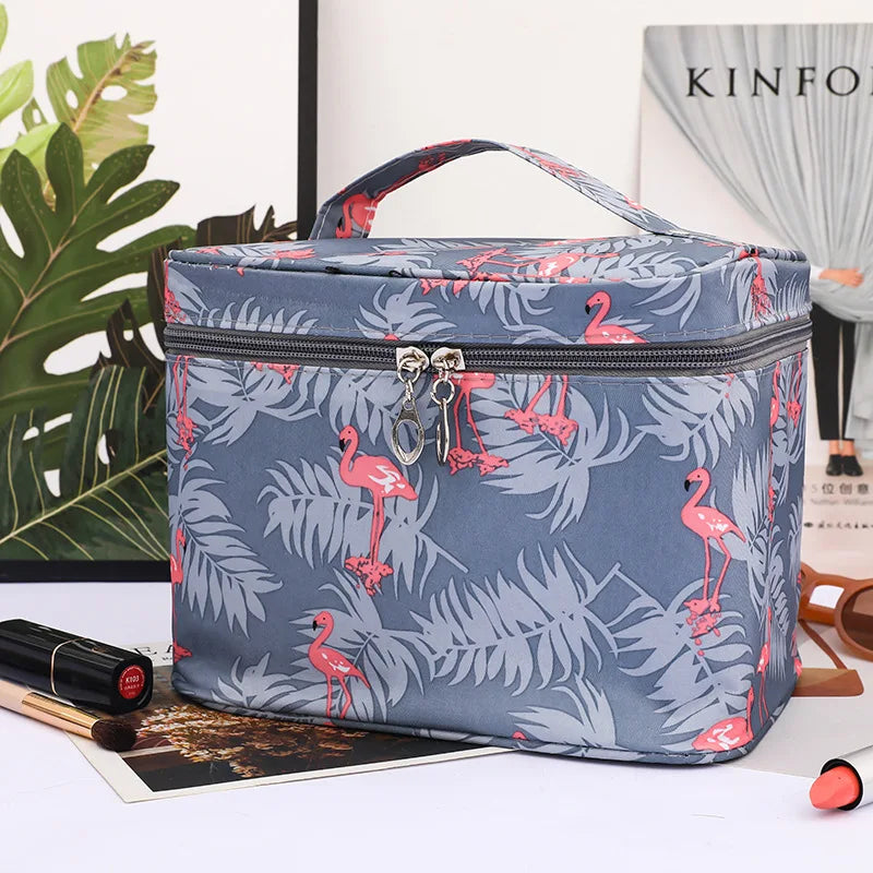Maliben | Cosmetic Bag Wildaura | Large Capacity | Waterproof & Stylish | Animal Print