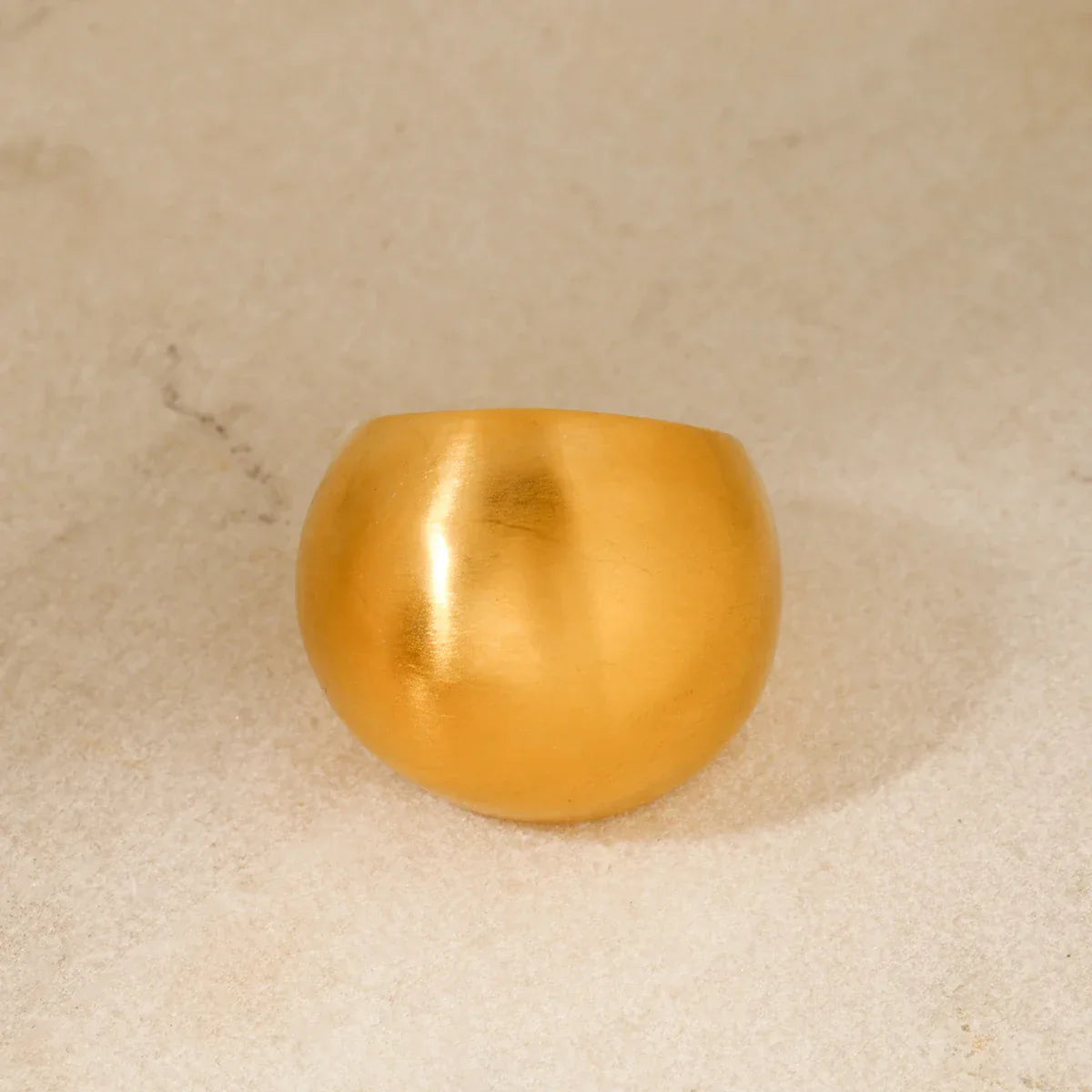 Maliben | 18k Bold Round Brushed Ring