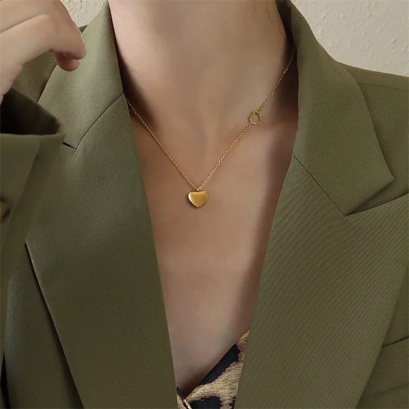 Maliben | Dainty Heart Accented Heart Pendant Necklace