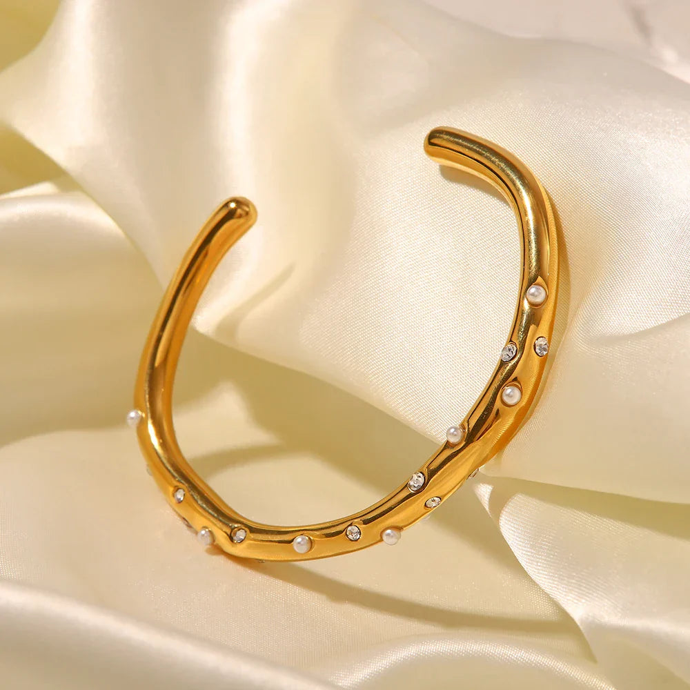 Maliben | Diamond & Pearl Embedded Bangle Bracelet