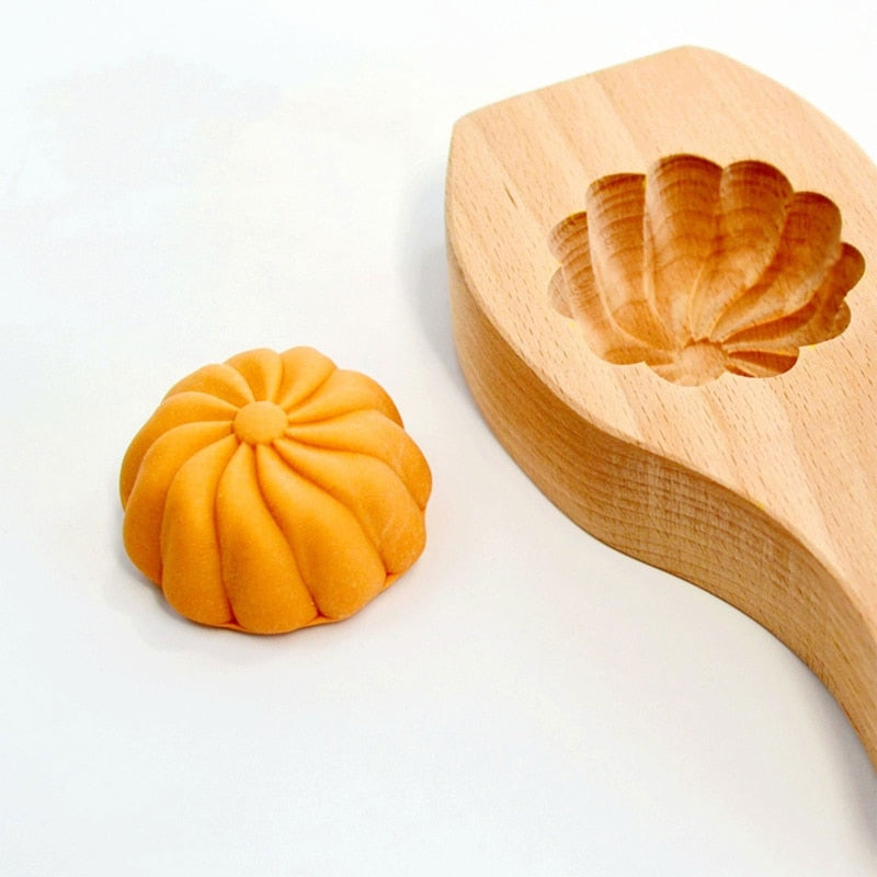 Maliben | Wooden Moon Dumpling Maker Mold