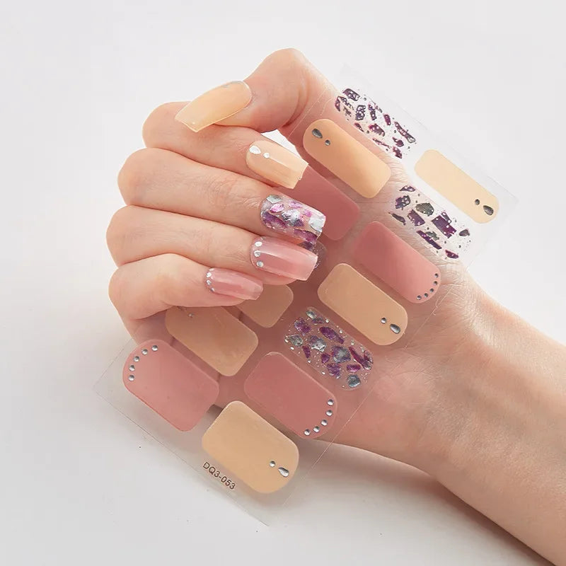 Maliben | Glitznail – Festive Christmas Nails Quick, Complete Without Salon