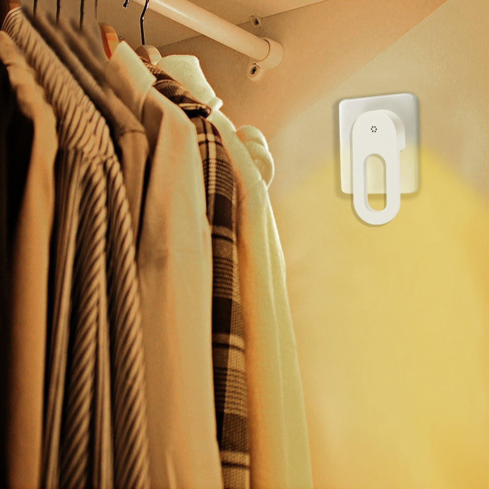Maliben | Twilight Sensor Energy Saving Socket Wall Night Light