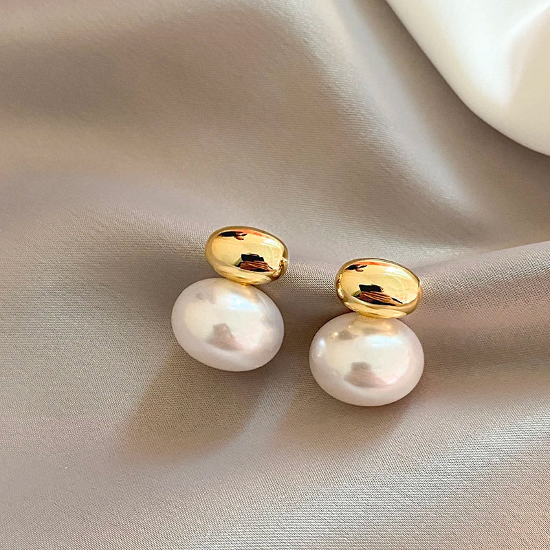 Maliben | Classy Gold Accented Pearl Stud Earrings