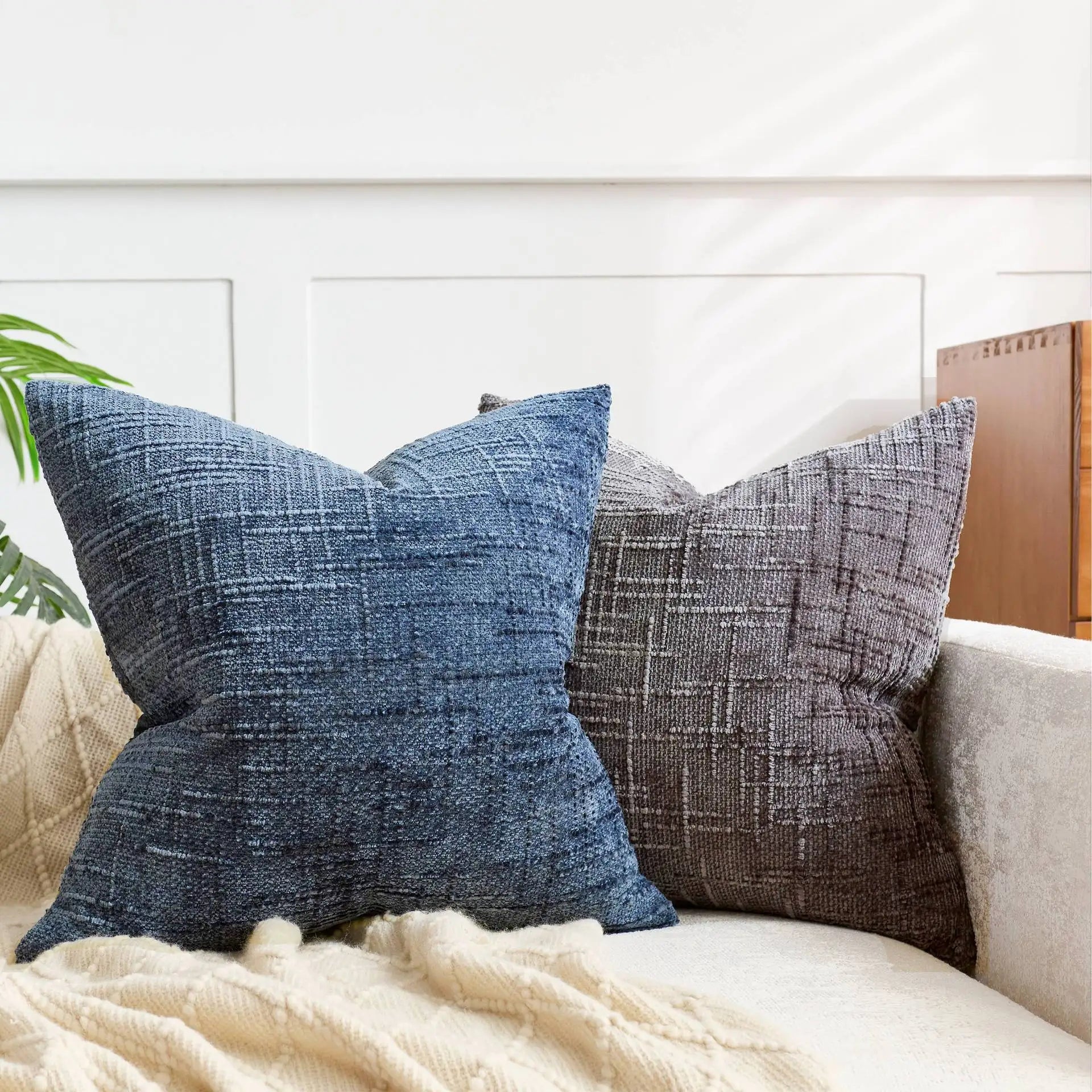 Maliben | Chenille Cushion With Bamboo Texture In Solid Color For Sofa And Bedroom