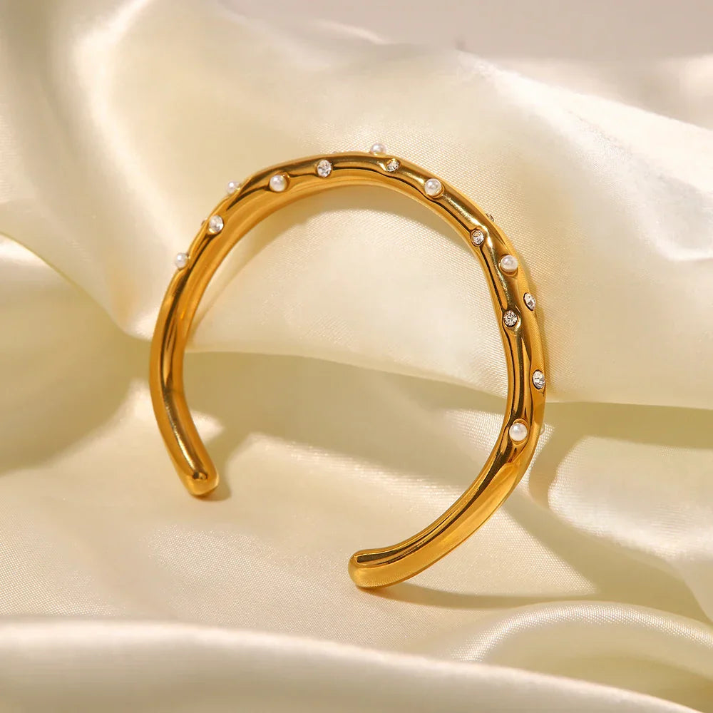 Maliben | Diamond & Pearl Embedded Bangle Bracelet