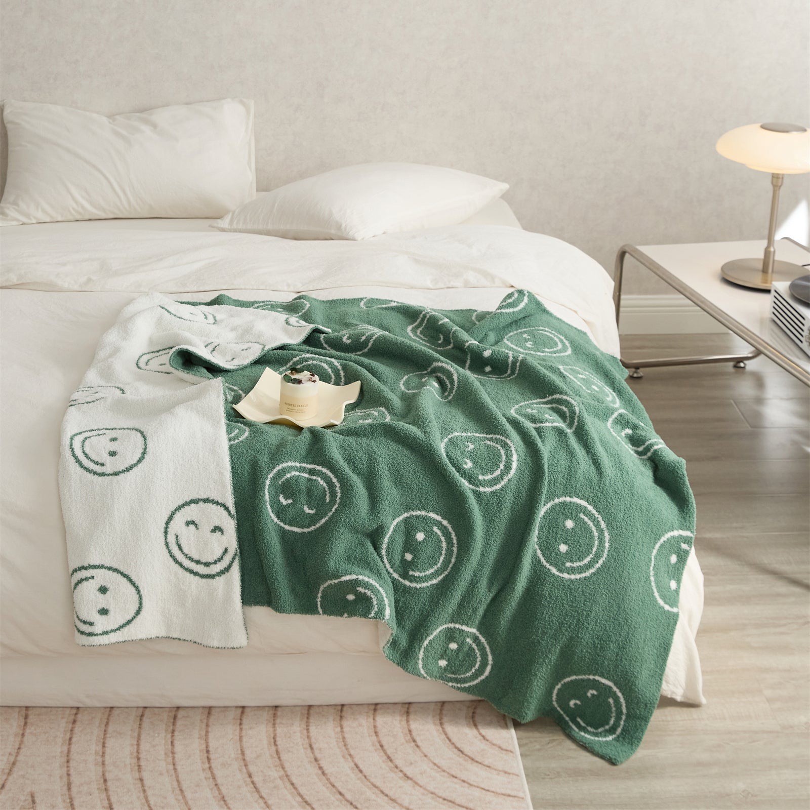 Maliben Smiley Blanket