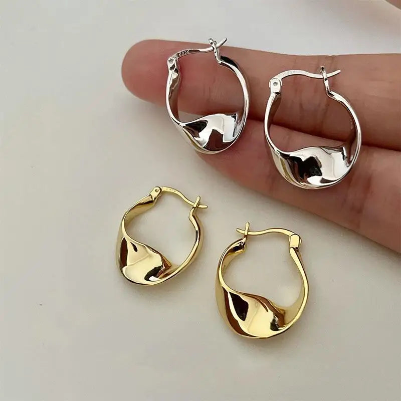 Maliben | Minimal Flattened Irregular Hoop Earrings